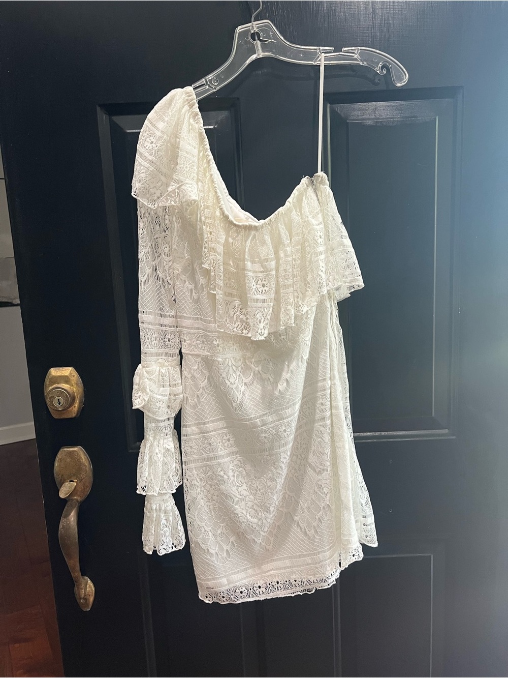 One-Shoulder White Lace Ruffle Dress with Tiered Sleeve